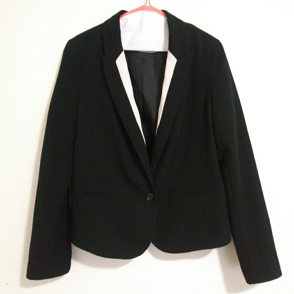 NWOT Lauren Conrad Lined Blazer Black White Med